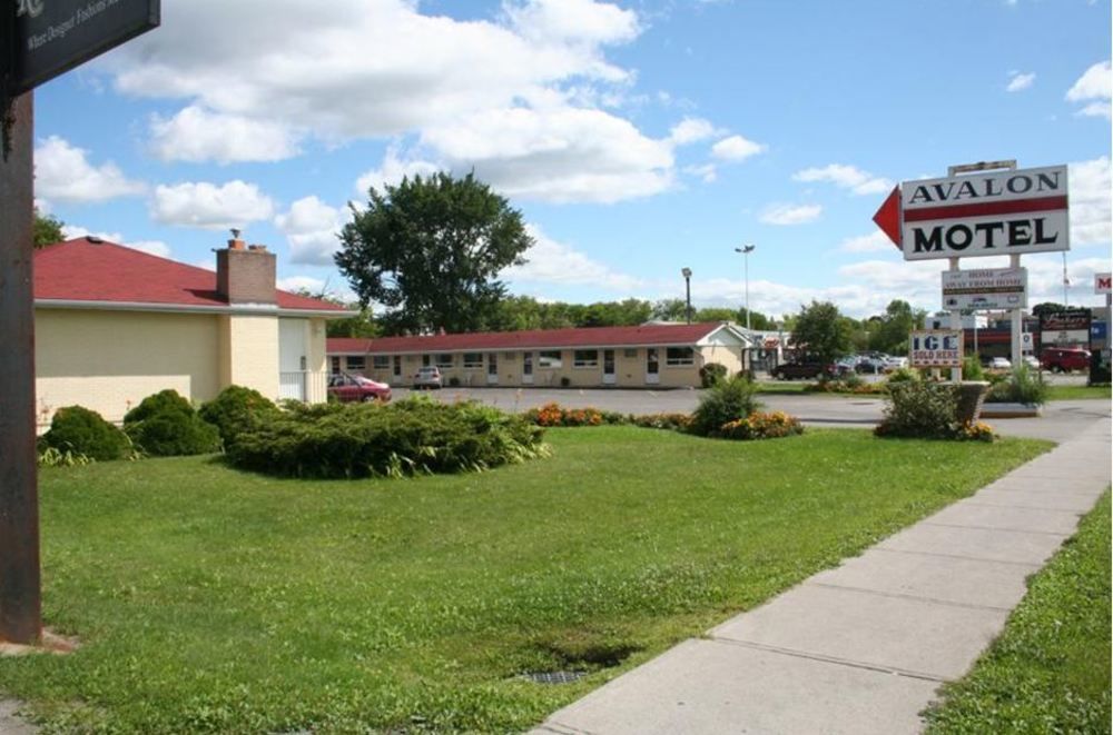 Avalon Motel Belleville Exteriör bild
